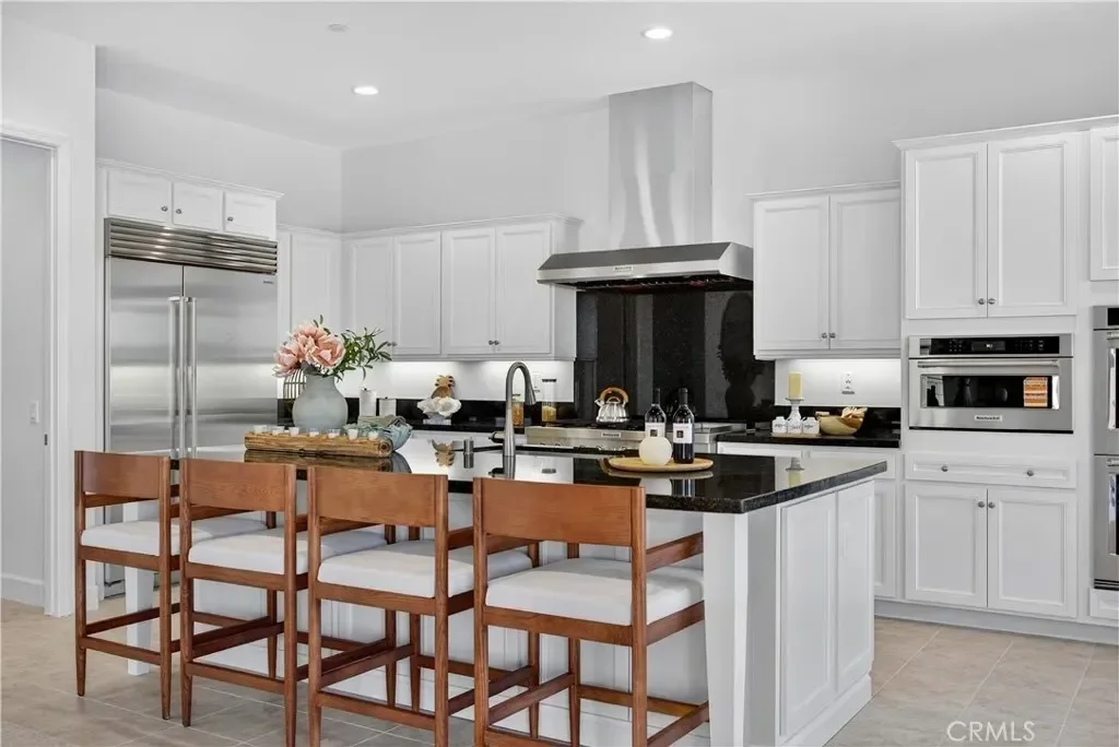 21219 Currant Ct, Los Angeles, California, United States. - Photo 2