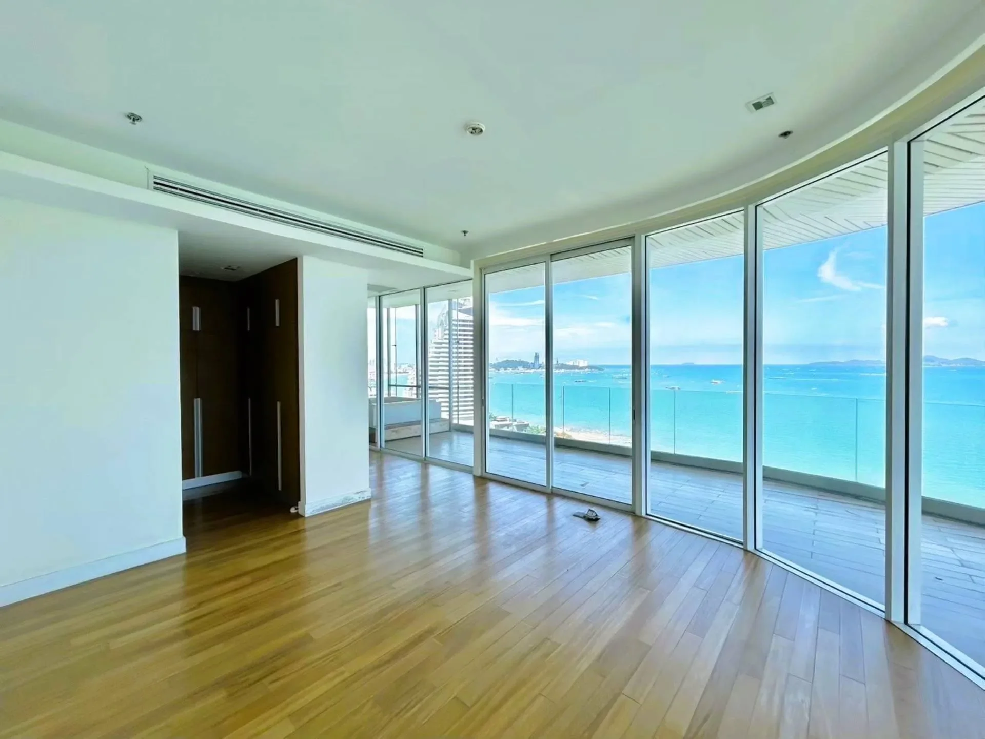 Gallery photo 10