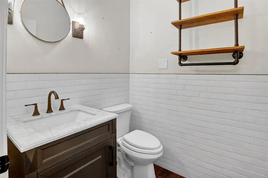 1007 Bentwater Parkway, Granbury, Texas, United States. - Photo 26