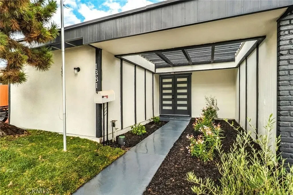 1381 Penrith, Tustin, California, United States. - Photo 1