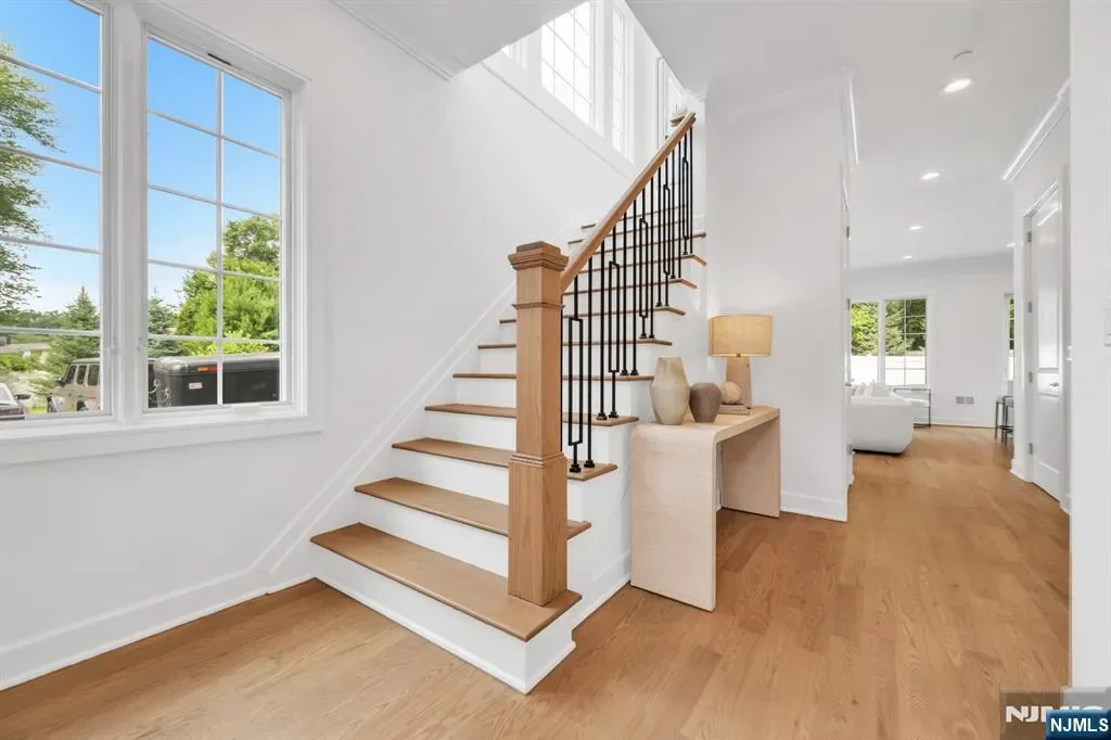 11 Gabriel Court #11, Paramus, New Jersey, United States. - Photo 38
