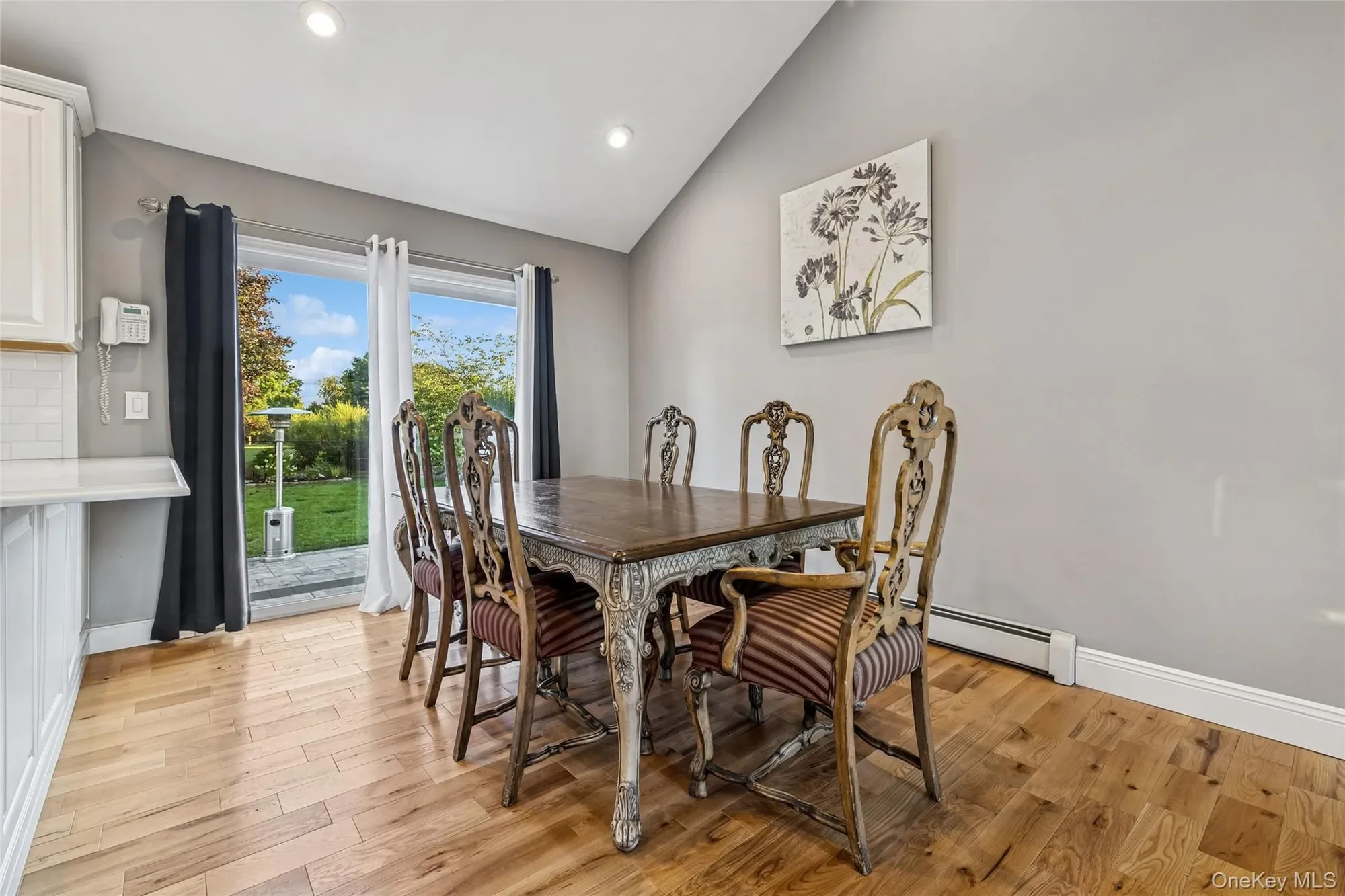 45 Meadow Court, Manorville, New York, United States. - Photo 4