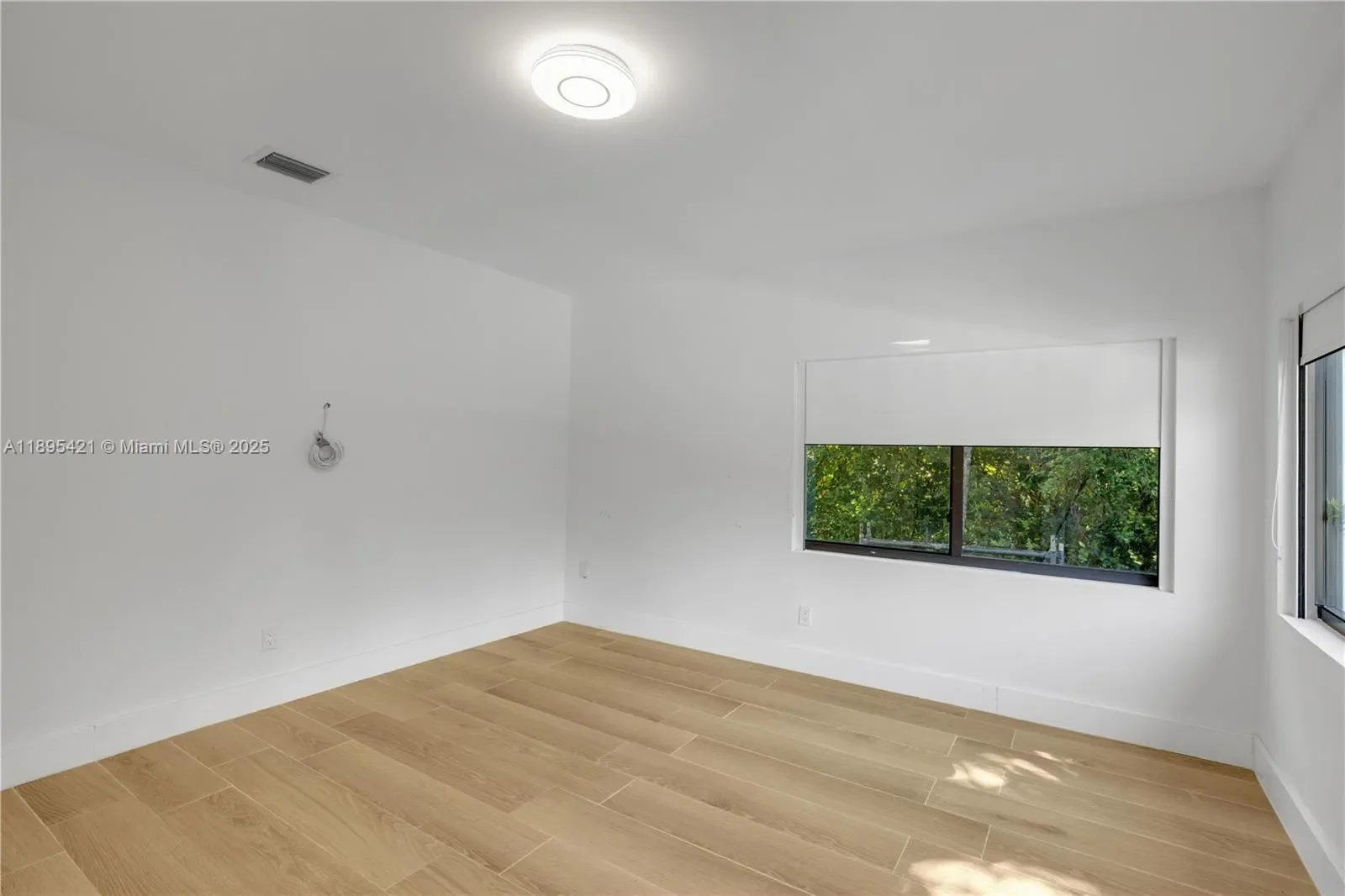 1132 NE 101ST St, Miami, Florida, United States. - Photo 19