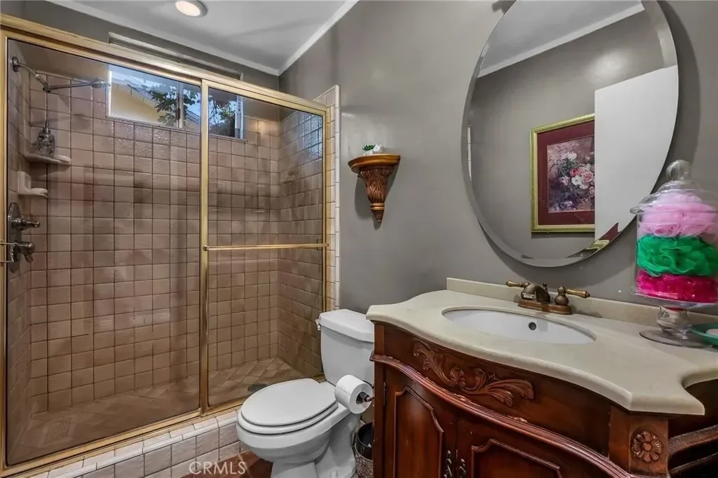 2544 Evelyn Street, La Crescenta-Montrose, California, United States. - Photo 12