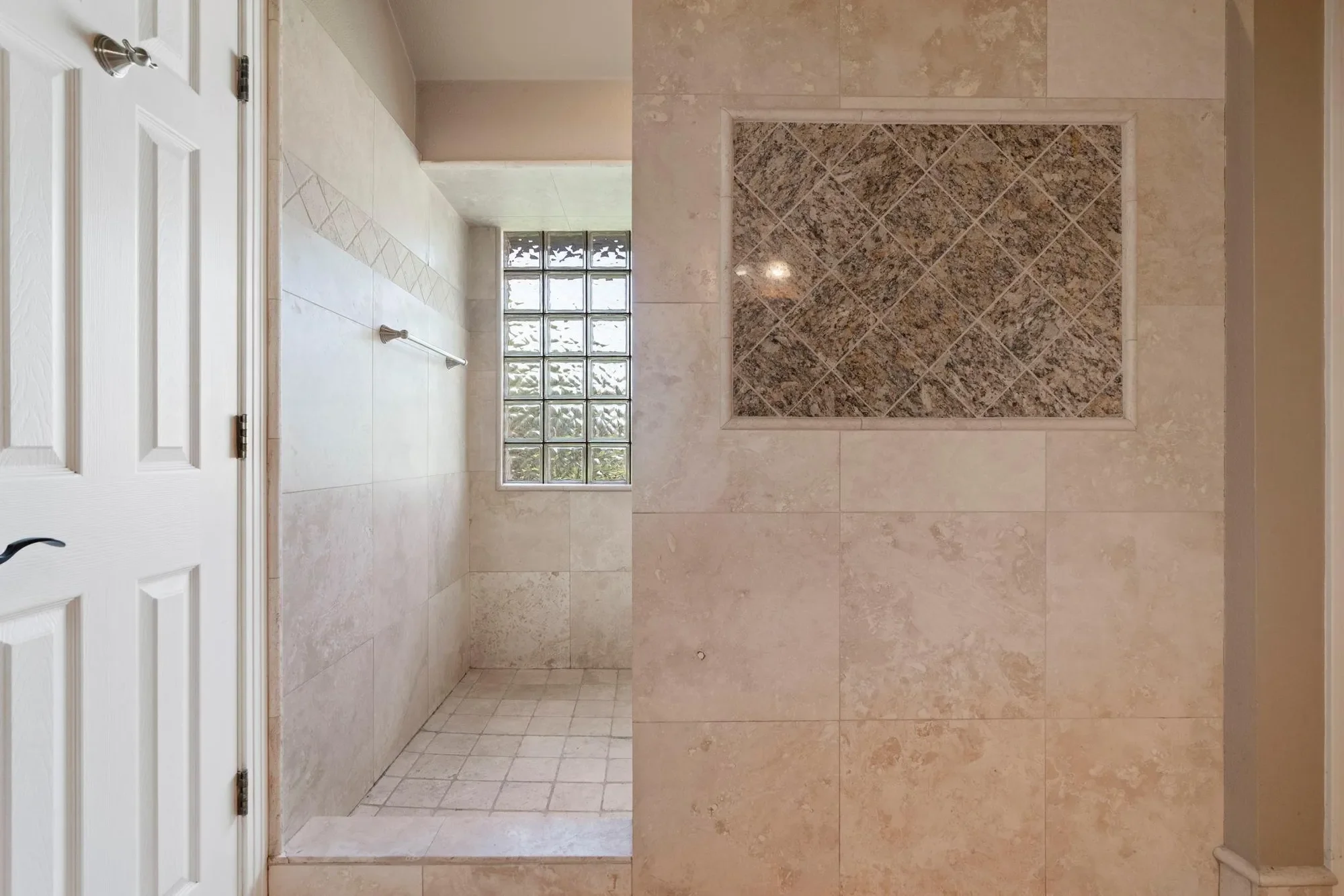 1237 Ridge Harbor DR, Spicewood, Texas, United States. - Photo 22