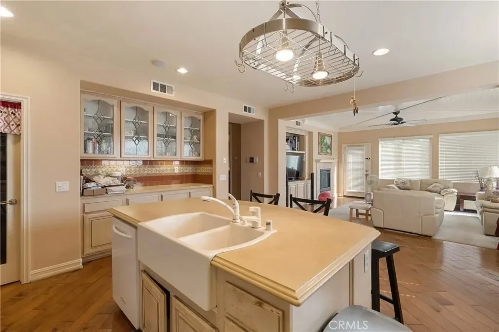 6800 Knightsbridge Court, Jurupa Valley, California, United States. - Photo 8
