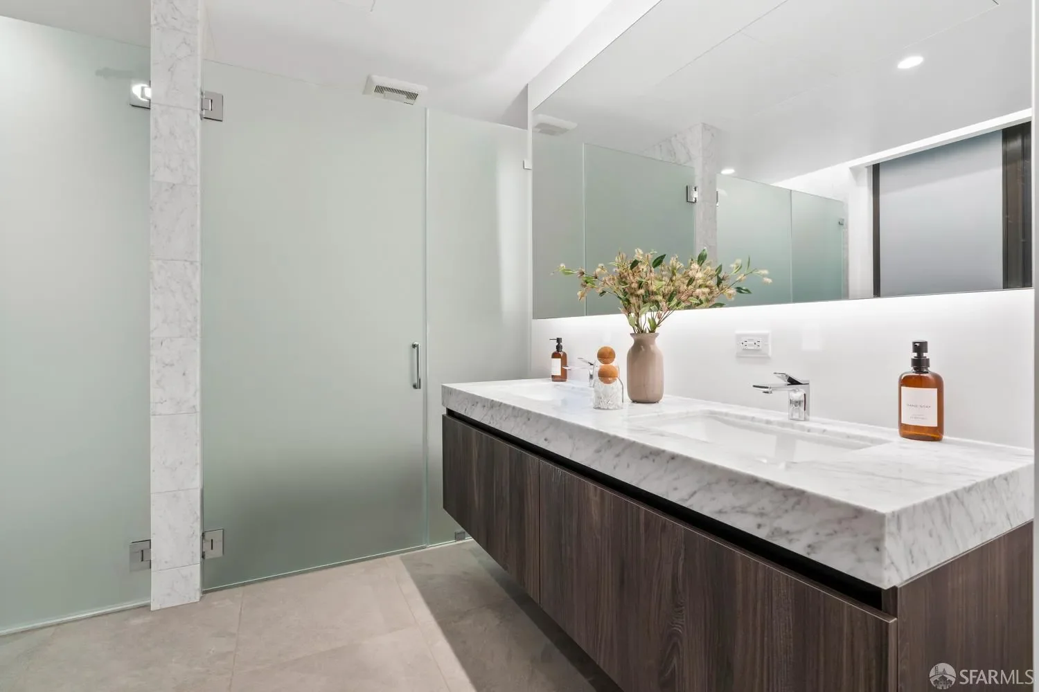 1 Bristol Court 521, San Francisco, California, United States. - Photo 11