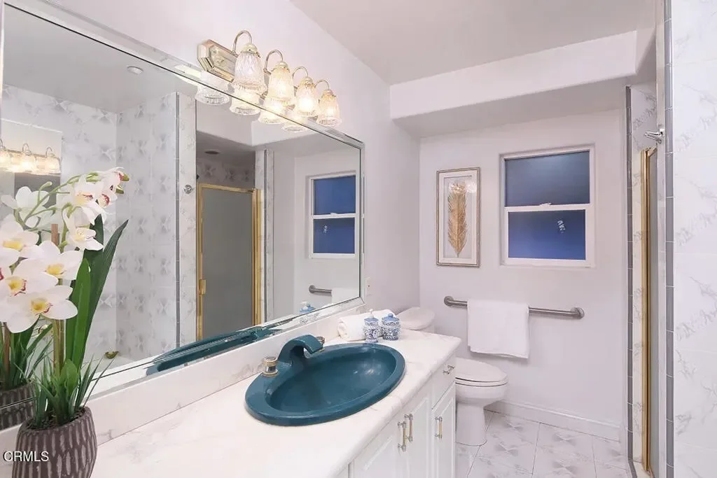 426 N Canyon Boulevard, Bradbury, California, United States. - Photo 28