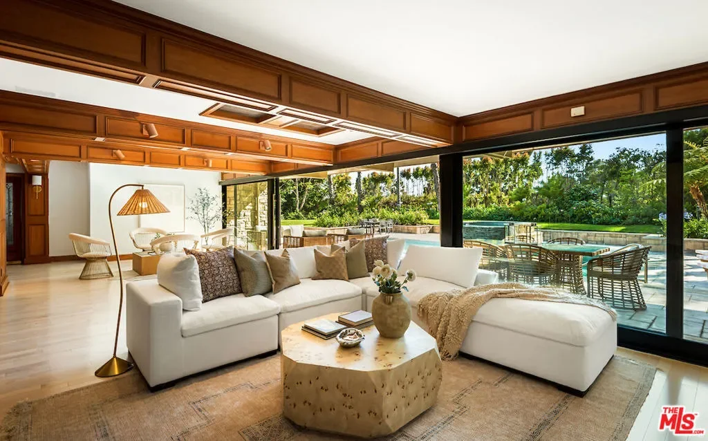 9996 Sunset Boulevard, Beverly Hills, California, United States. - Photo 4