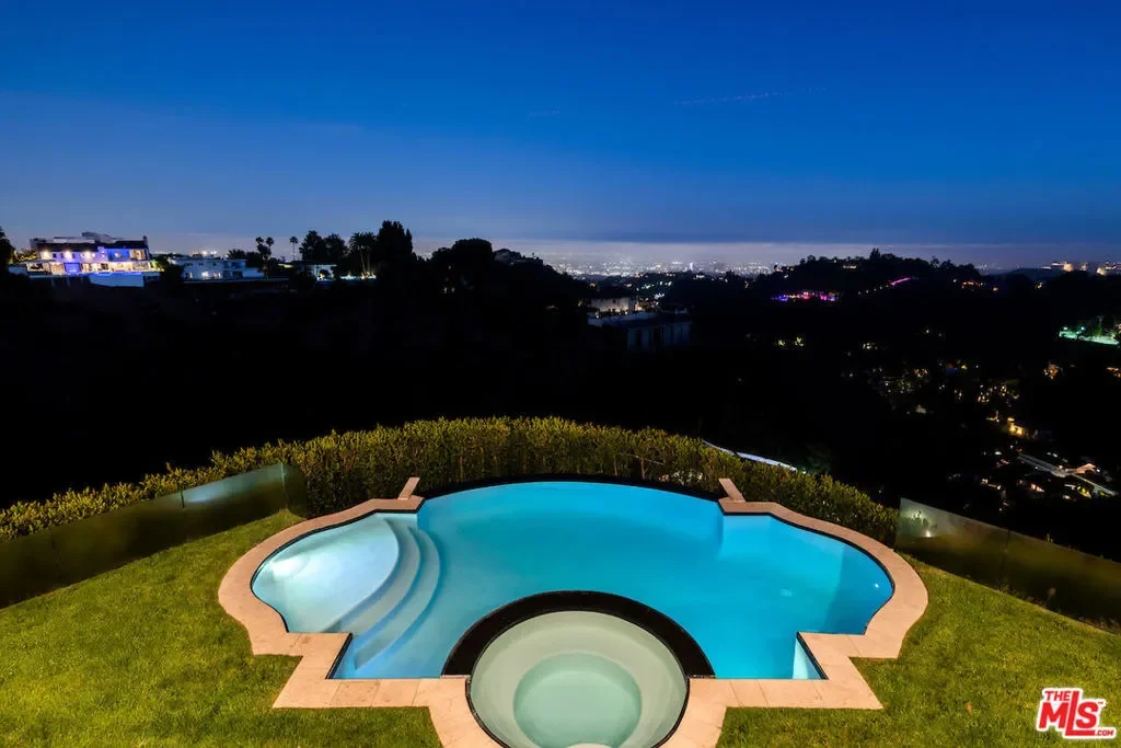 10932 Savona Road, Los Angeles, California, United States. - Photo 24