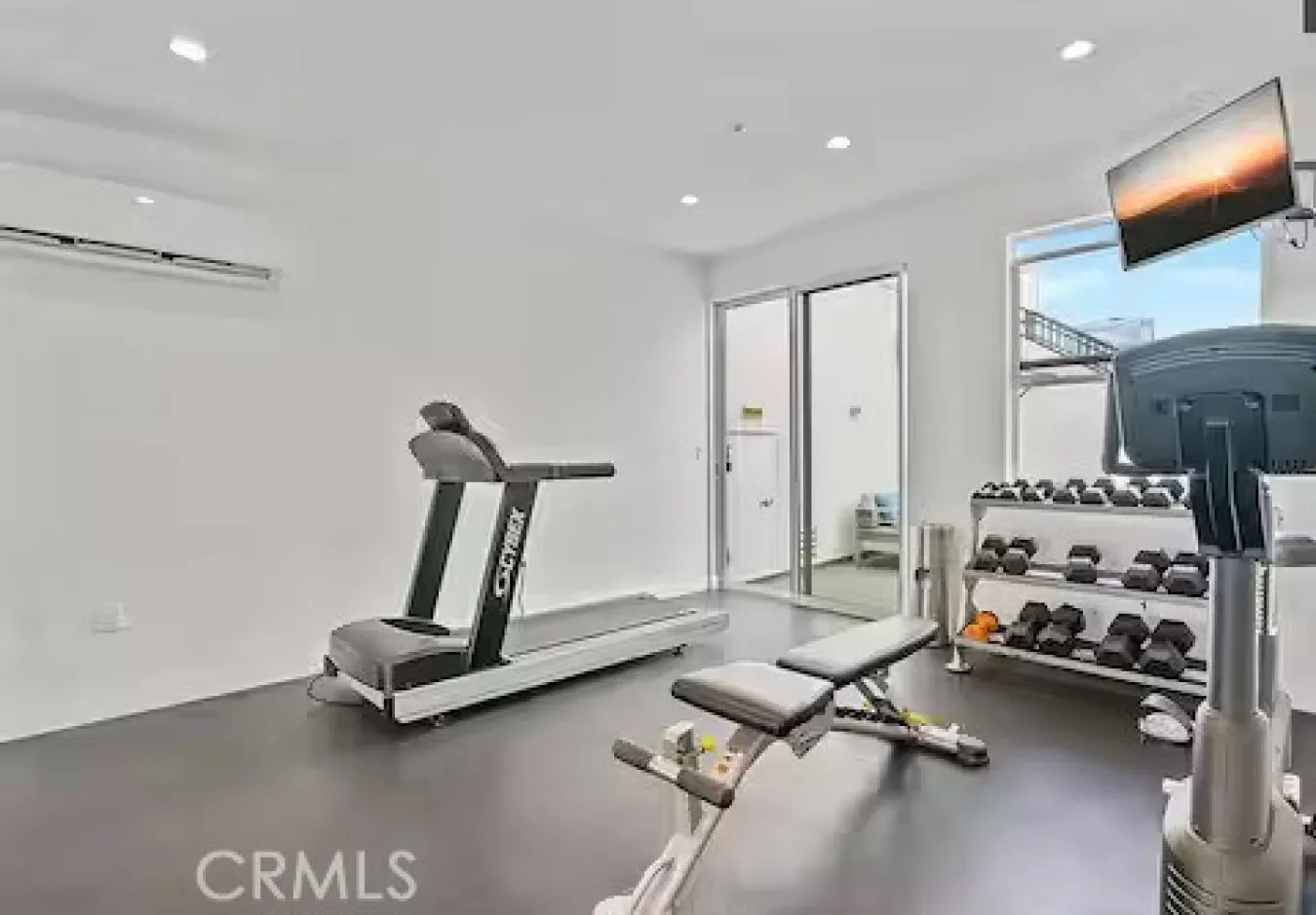 939 Broadway Unit 203, Los Angeles, California, United States. - Photo 33