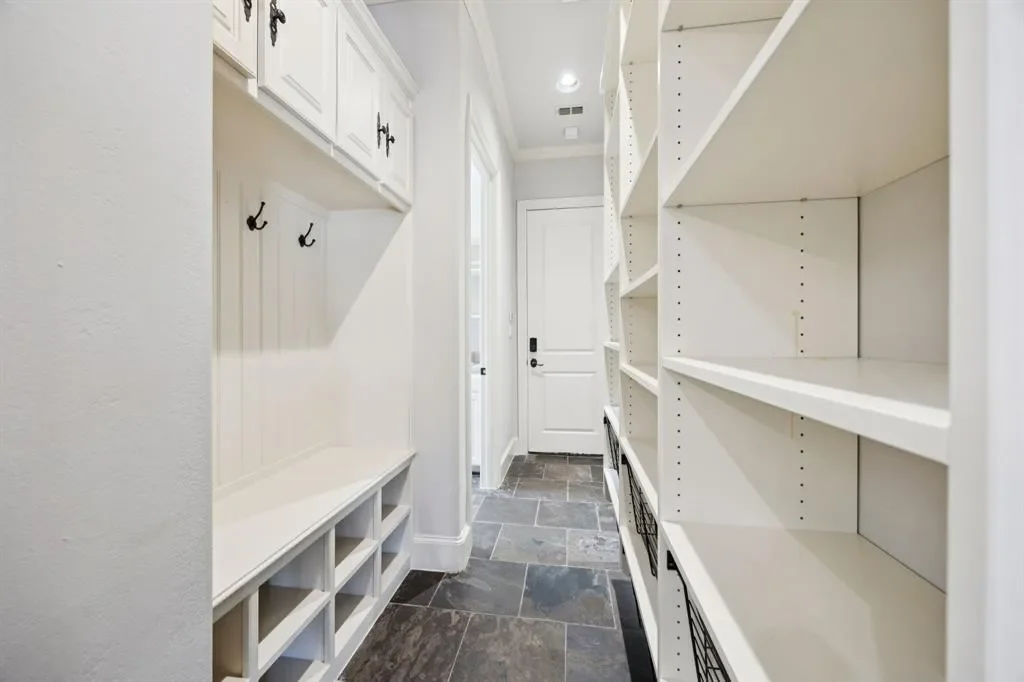 Gallery photo 6