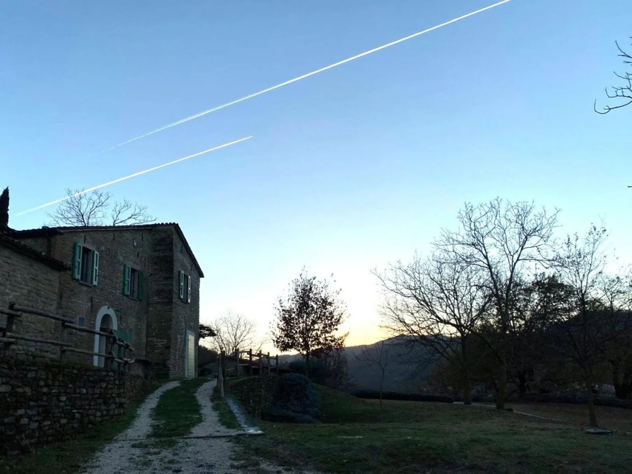 Exterior photo 12