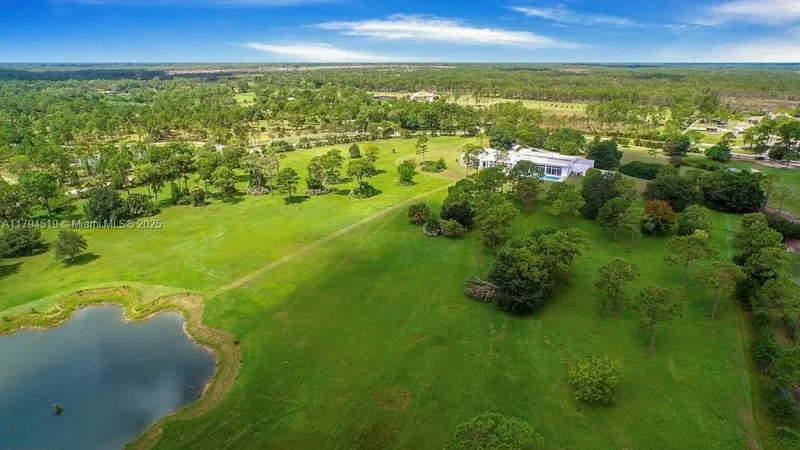 1901 SE Ranch Rd, Jupiter Island, Florida, United States. - Photo 12