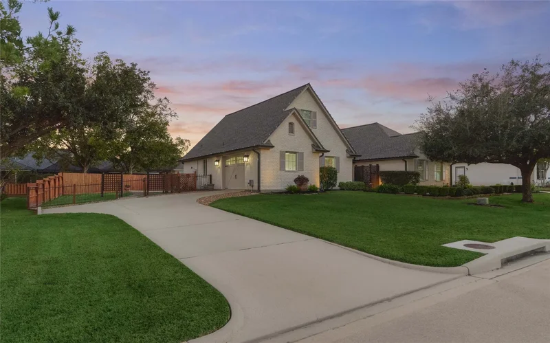 98 Monterrey Road W, Montgomery, TX 77356, Montgomery, Texas, United States. - Photo 32