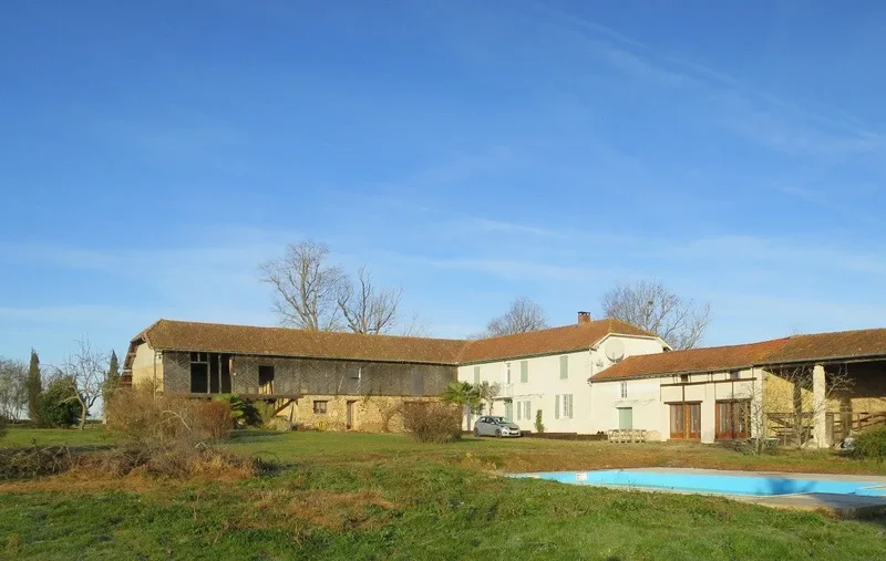 Tournay, Tournay, Tournay, Occitanie, France. - Photo 4