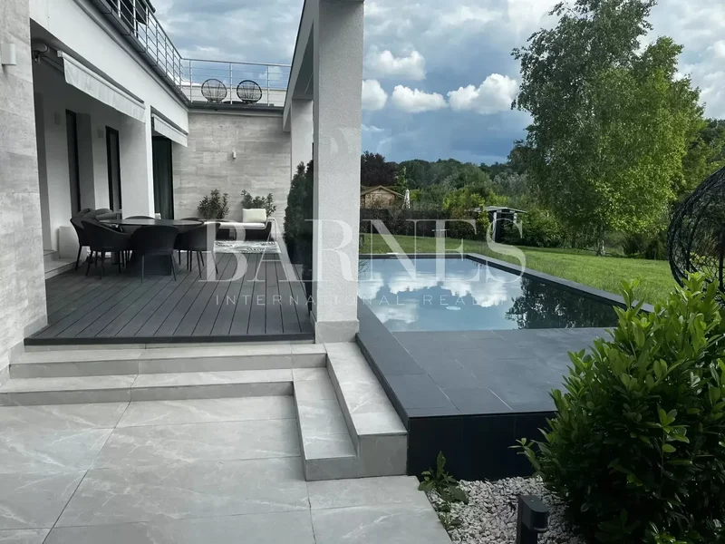 Luxury Villa With Garden, Pool, Panoramic View