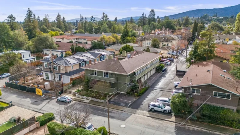 130 Lyell Street, Los Altos Hills, California, United States. - Photo 33