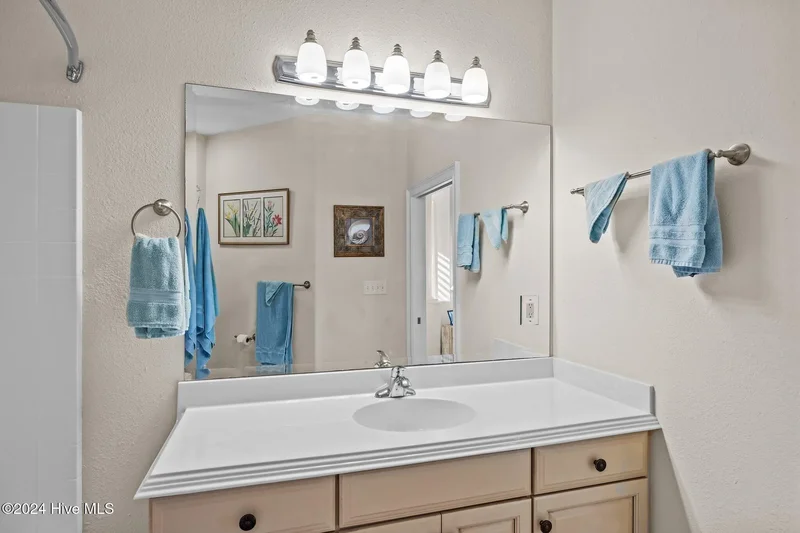 10108 Sea Breeze Drive, Emerald Isle, NC 28594, Emerald Isle, North Carolina, United States. - Photo 22