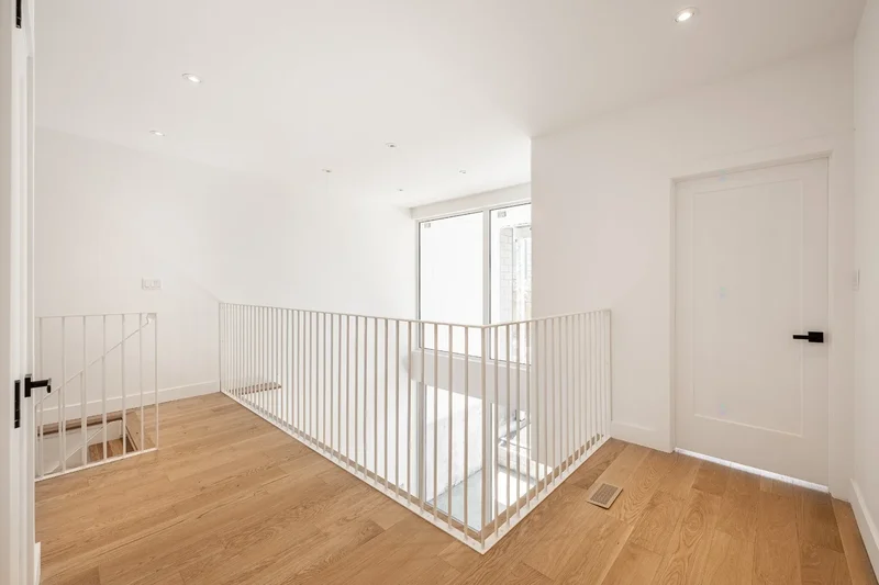 2310 Rue Montgomery 1, Montréal, Quebec, Canada. - Photo 19