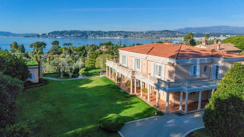 Cap d'Antibes, Villa Bella Vista for sale