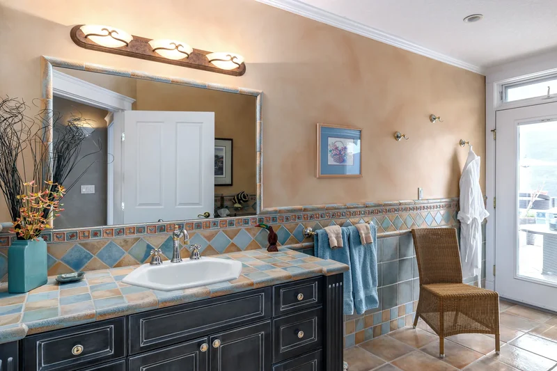 315 Kalamalka Lakeview Drive, #1, Vernon, BC, V1H 1S7, CANADA, Vernon, British Columbia, Canada. - Photo 17