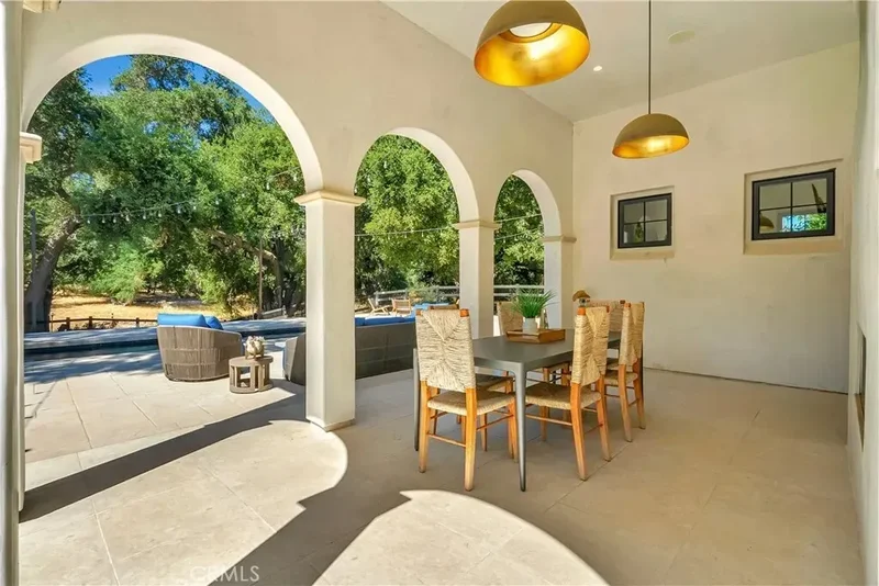 6451 Chesebro Road, Agoura Hills, California, United States. - Photo 38
