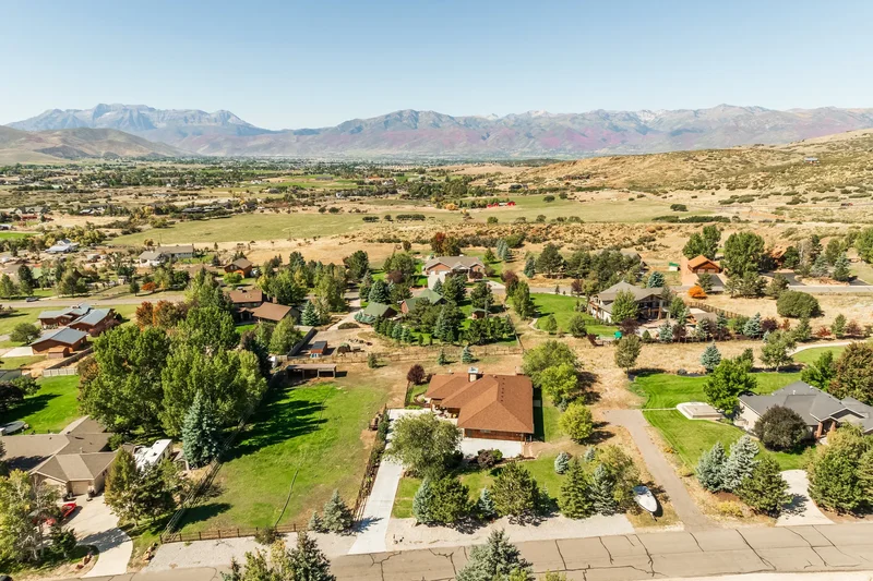 851 Lake Creek Way, Heber City, UT 84032, Heber City, Utah, United States. - Photo 46