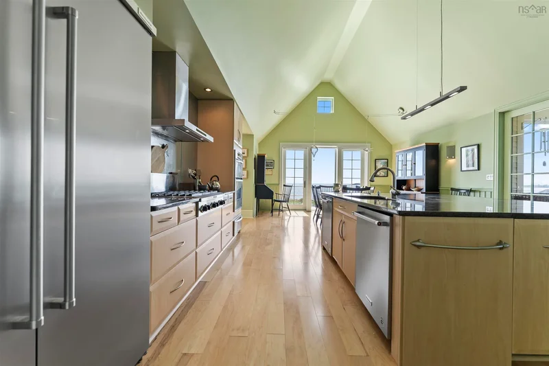 604 Middle Road, Lunenburg, Nova Scotia, Canada. - Photo 23
