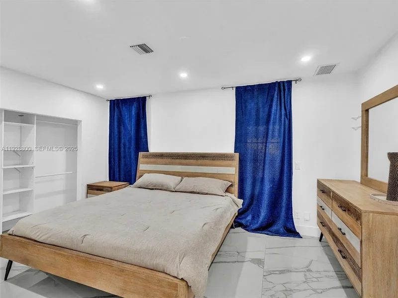 440 SE 8th Ave, Pompano Beach, Florida, United States. - Photo 23