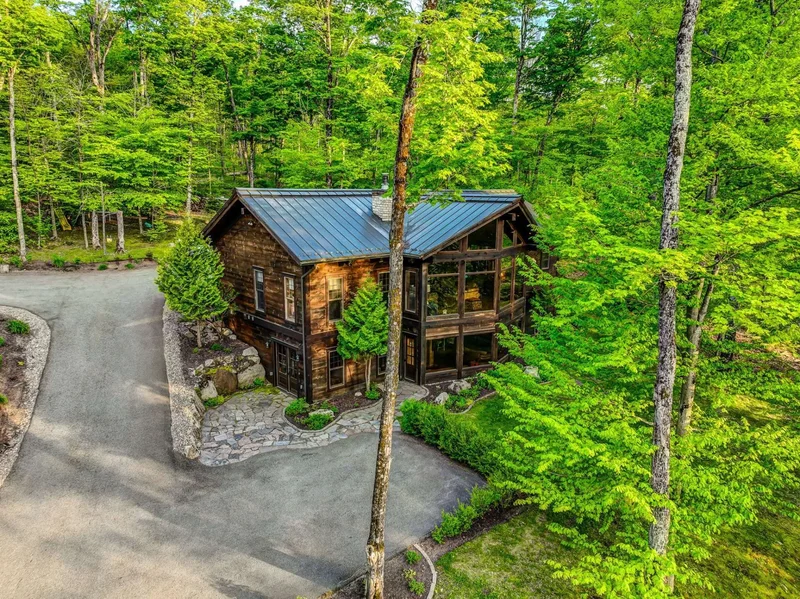 405 Allée Paisible, Mont-Tremblant, Quebec, Canada. - Photo 51