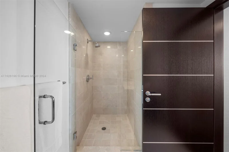 17001 Collins Ave 804, Golden Beach, Florida, United States. - Photo 4
