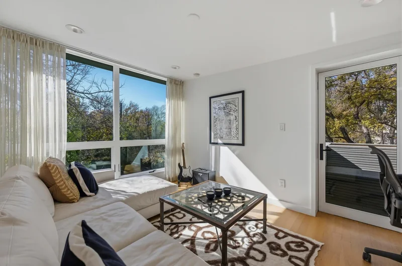1712 W 10th ST W, Austin, Texas, United States. - Photo 24