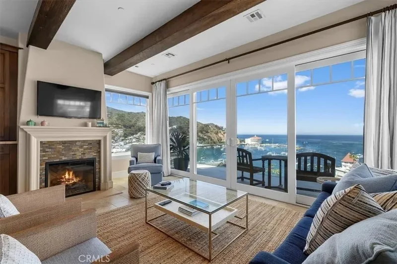 133 Upper Terrace Road, Avalon, California, United States. - Photo 40