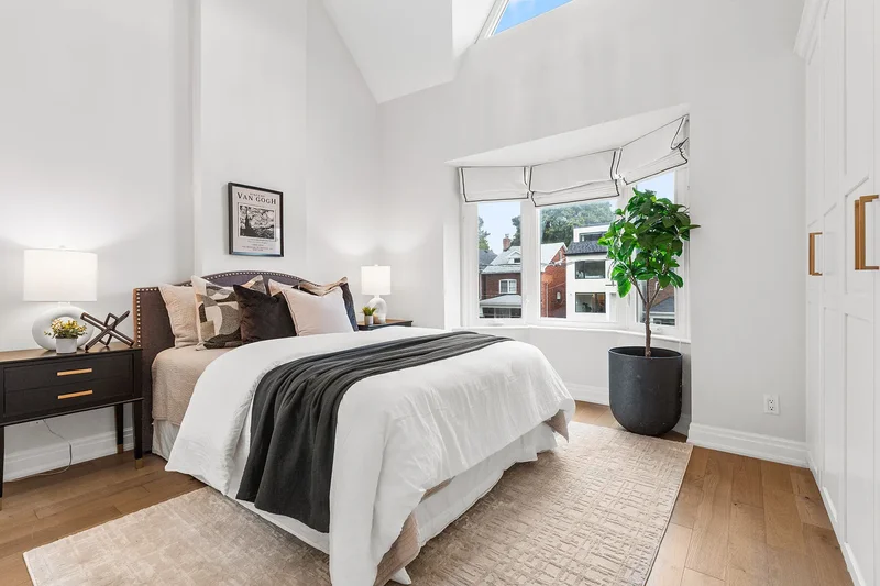 251 Bowood Ave, Toronto, ON M4N 1Y7, Toronto, Ontario, Canada. - Photo 13