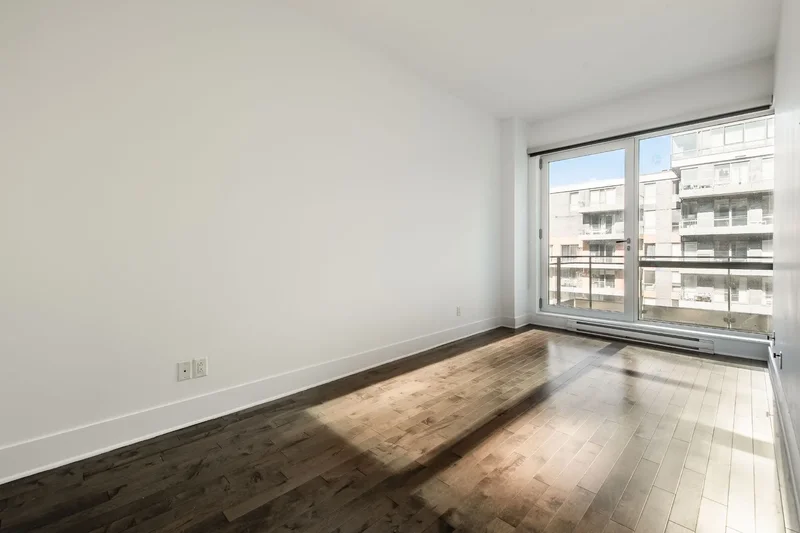 901 Rue de la Commune E. 704, Montréal, Quebec, Canada. - Photo 18
