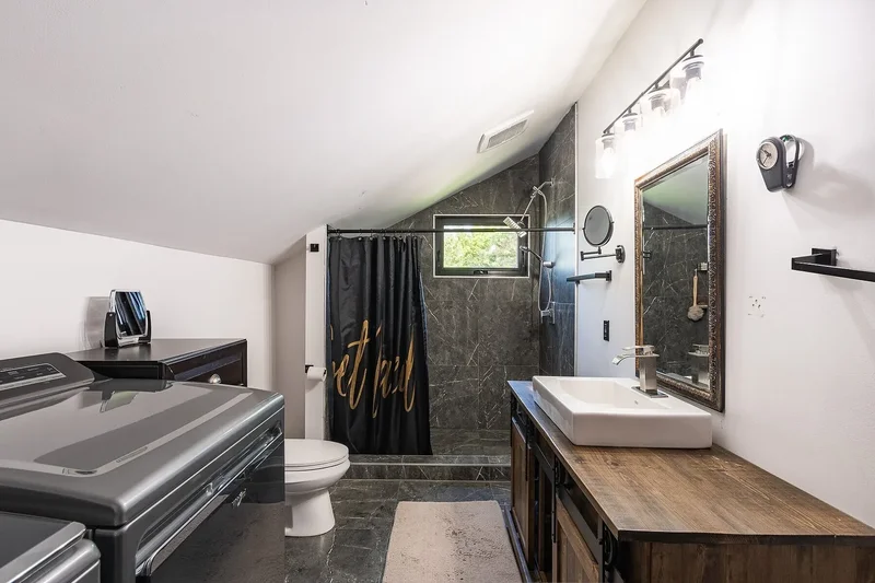 20 Av. des Ardennes, Estérel, QC J0T1E0, Estérel, Quebec, Canada. - Photo 18