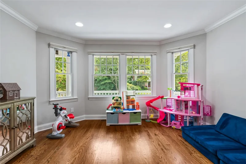 10 Northwood Circle , Huntington, NY 11743, Halesite, New York, United States. - Photo 11