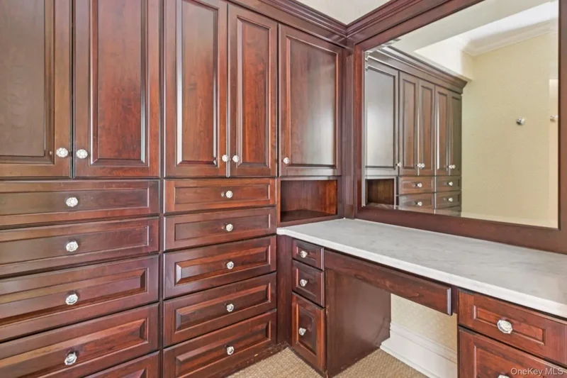 90 Thompson Avenue, Babylon, NY, 11702, USA, Babylon, New York, United States. - Photo 2