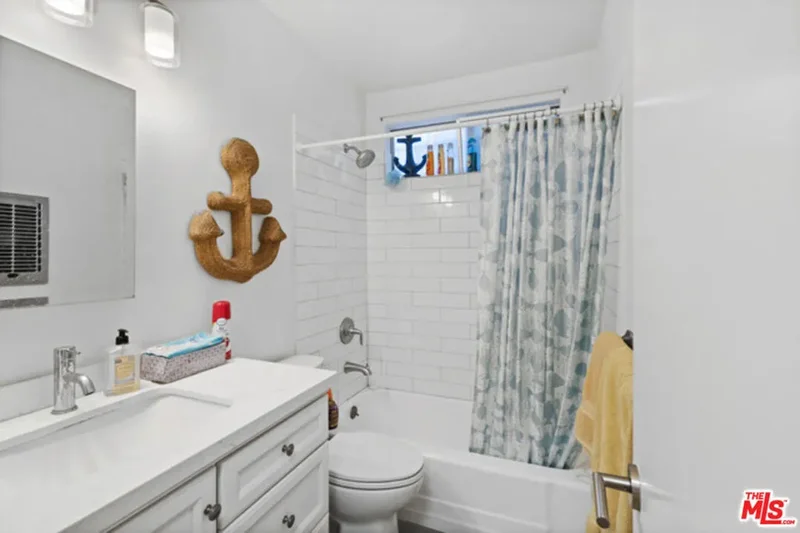 656 Indiana Avenue, Los Angeles, California, United States. - Photo 18
