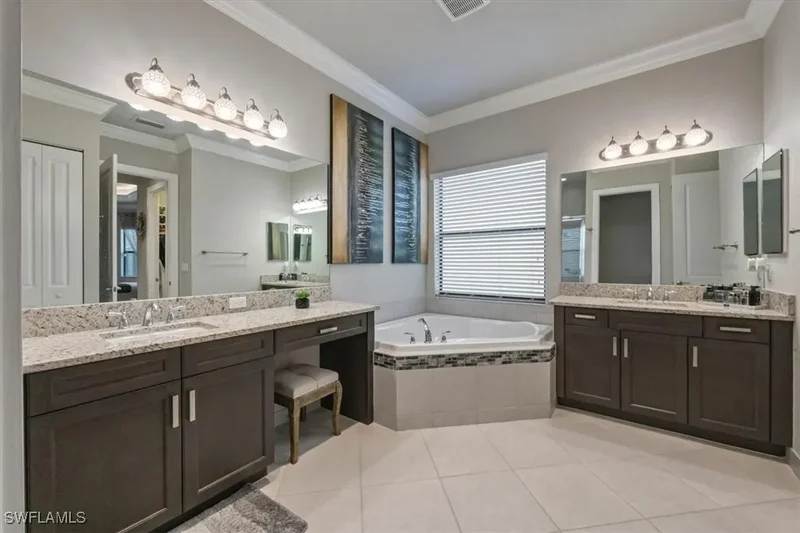 4172 Crescent Court, Naples, Florida, United States. - Photo 17