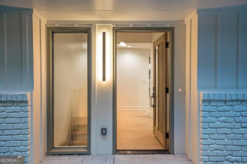 4955 Powers Ferry Road, Sandy Springs, GA 30327, Atlanta, Georgia, United States. - Photo 30