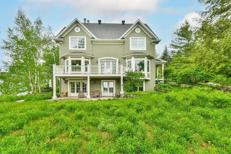 102 Imp. des Cascades, Mont-Tremblant, Quebec, Canada. - Photo 45