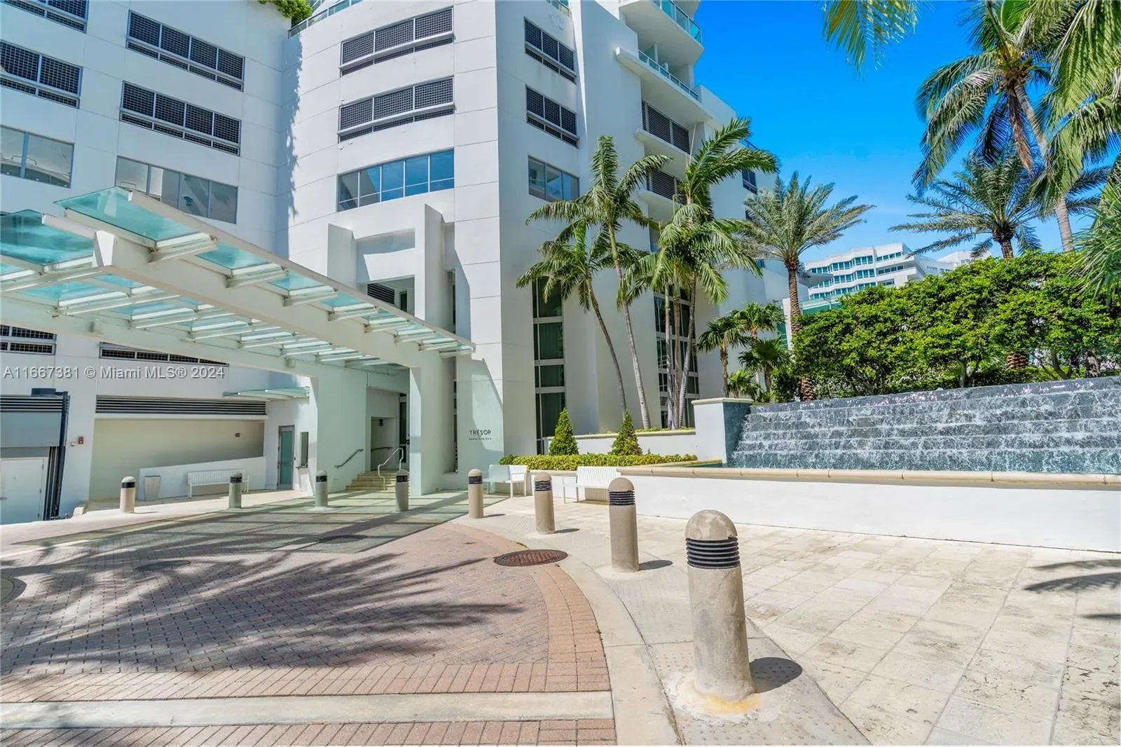 4401 Collins Ave 1709, Miami Beach, Florida, United States. - Photo 28