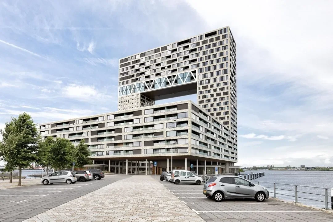 Exterior photo 9