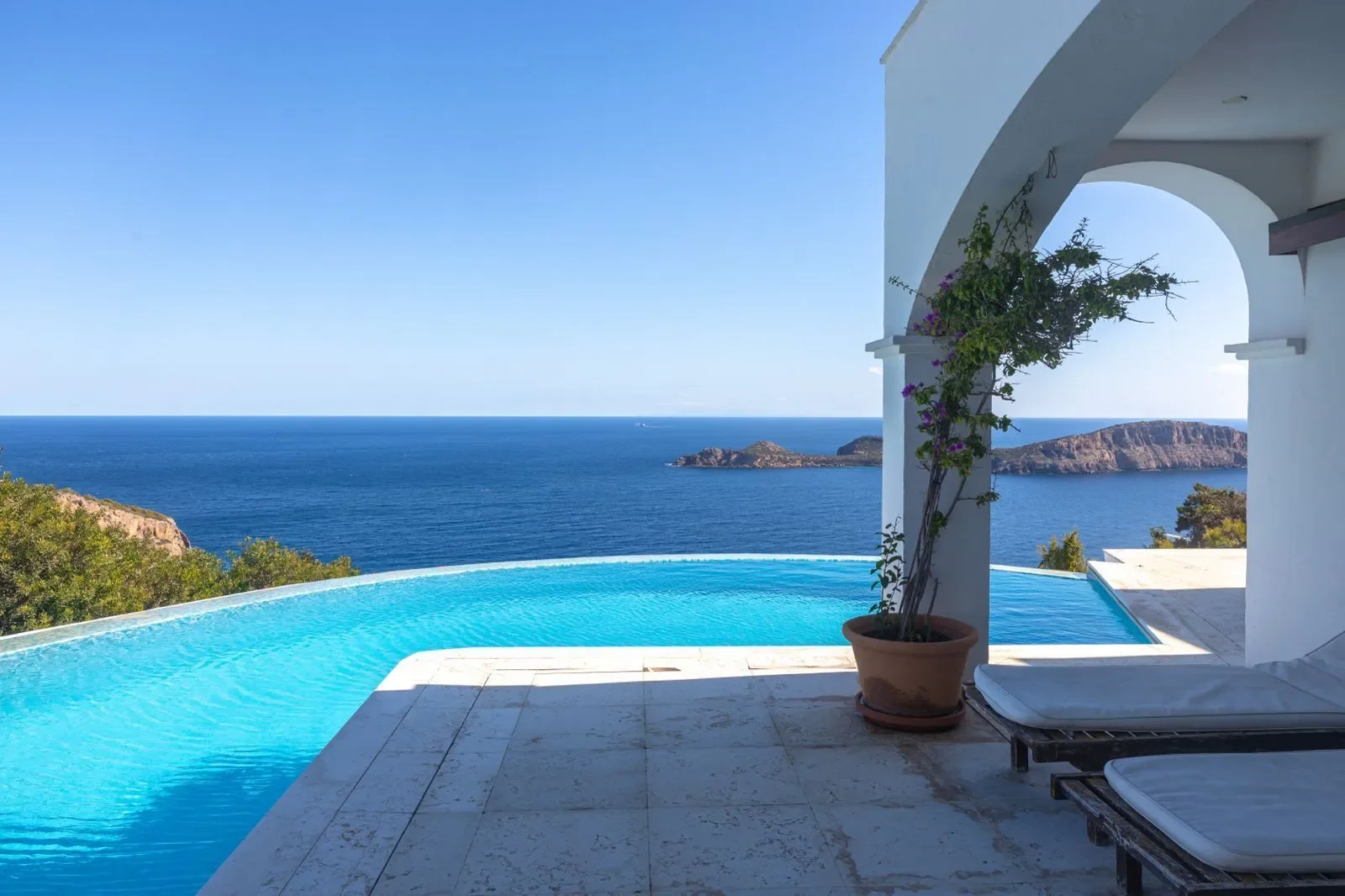 Carretera Cala Boix, Baleares, Santa Eularia des Riu, Balearic Islands, Spain. - Photo 9