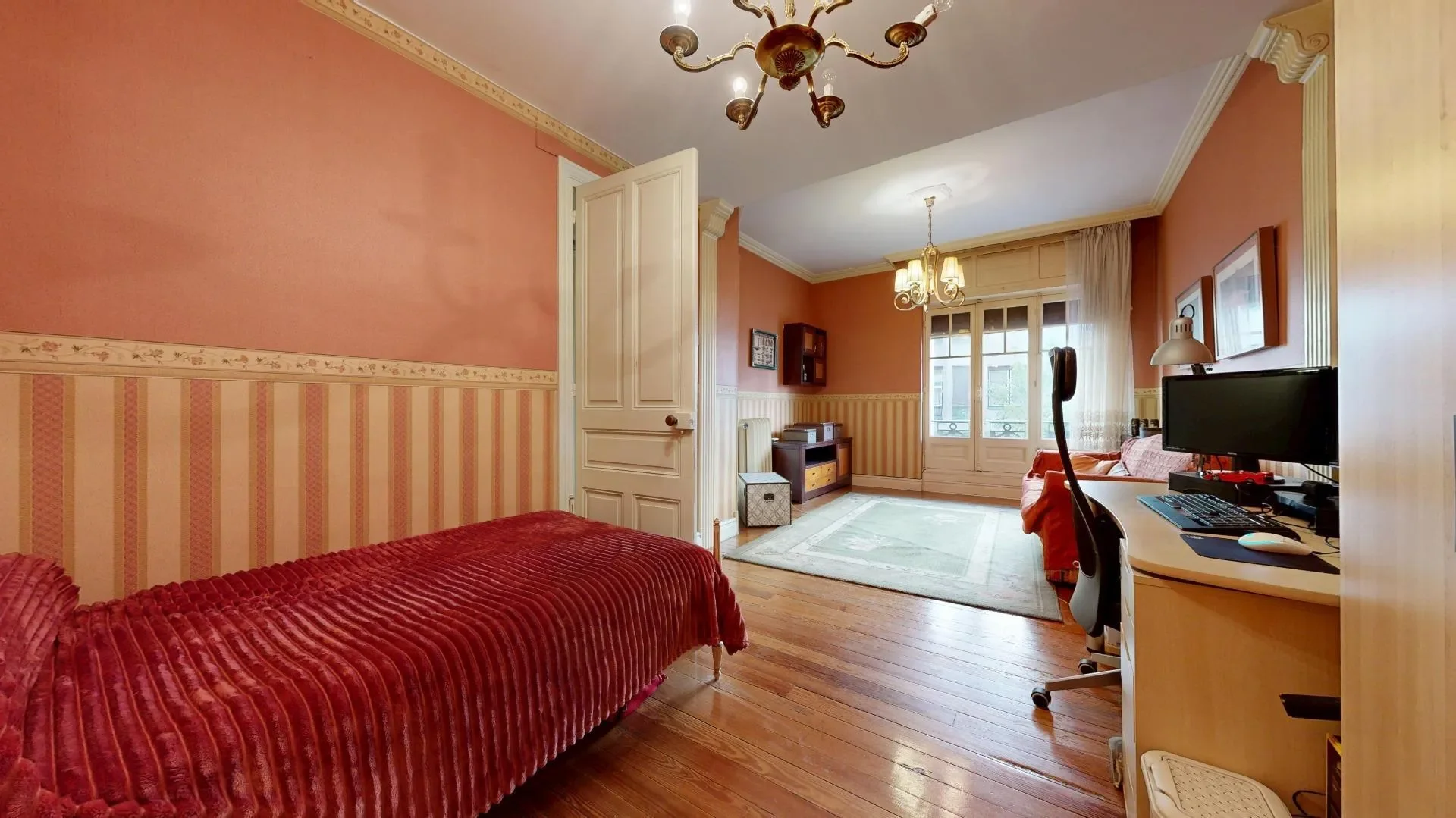 Gallery photo 2