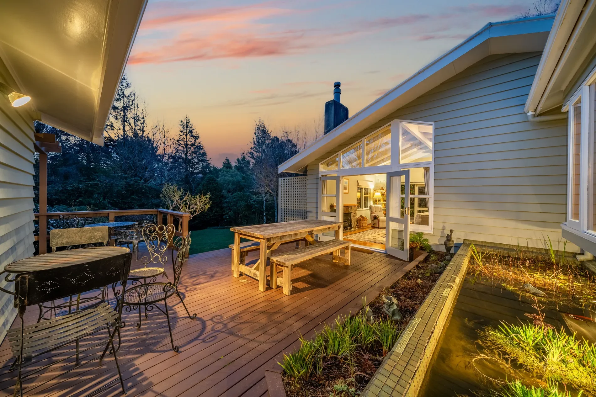 Exterior photo 11