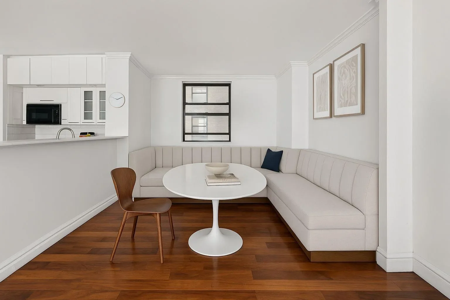 Avonova, 219 W 81ST ST, New York, New York, United States. - Photo 15