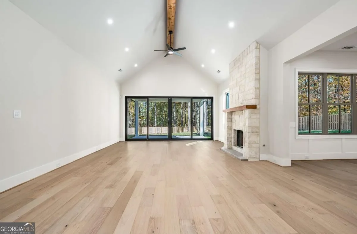 Gallery photo 3